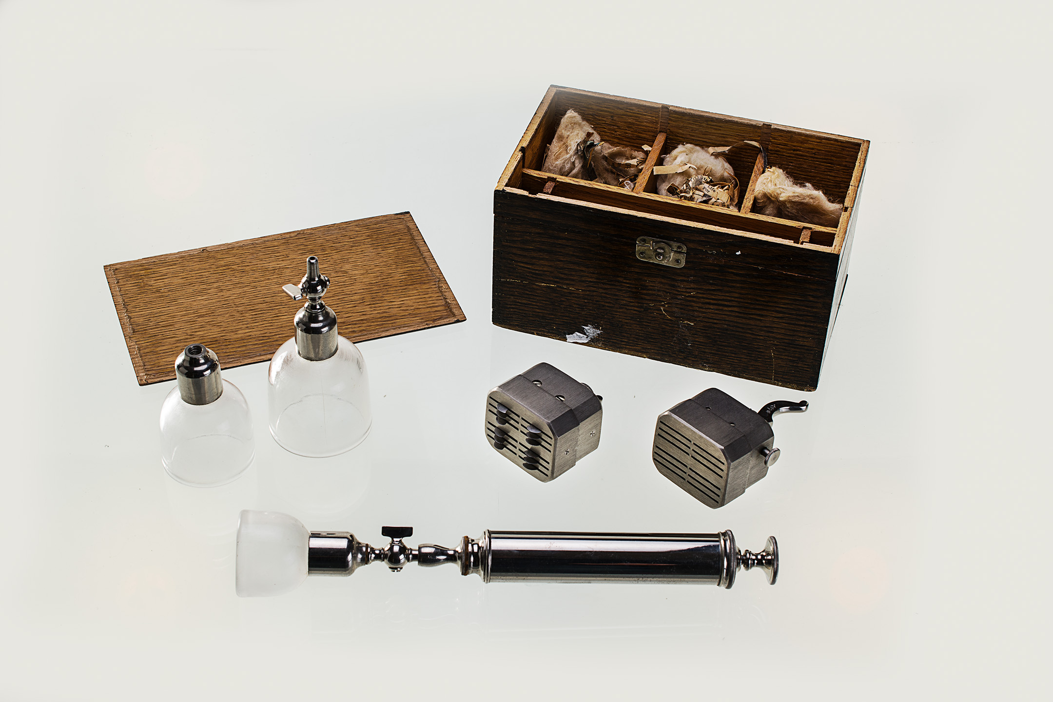Cupping set and scarificator, antiques